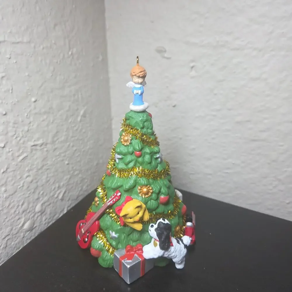 Hallmark Keepsake 2019 O Tannenbaum Christmas Tree Member Exclusive Ornament